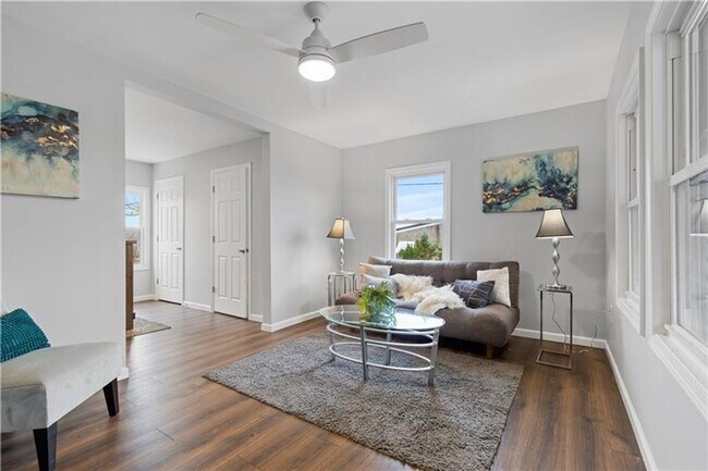 Building Photo - Spacious 4-Bedroom Home with Modern Updates & Private Driveway