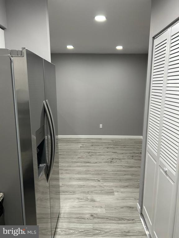 Building Photo - 2027 Jason Dr