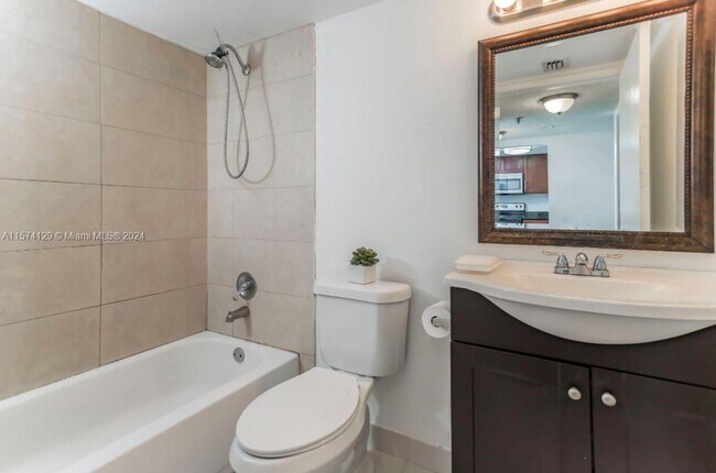 Building Photo - The Madison