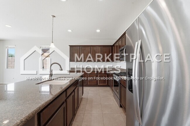Building Photo - 22617 E Via Las Brisas