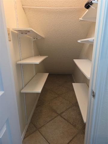 Building Photo - 452 Leisure Ln