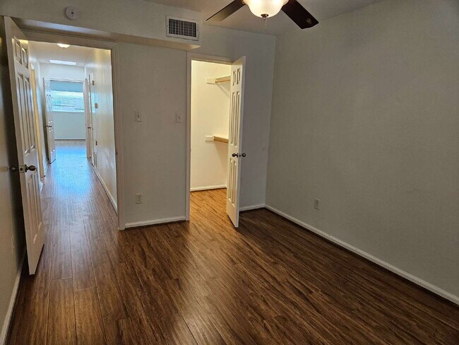 Building Photo - Fully Remodeled 3 Bed Home Near Galleria & Memorial Park - Utilities Included