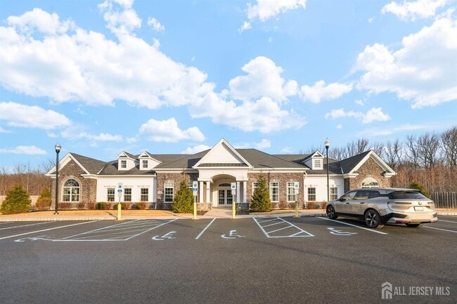 Building Photo - 1901 Swales Ct