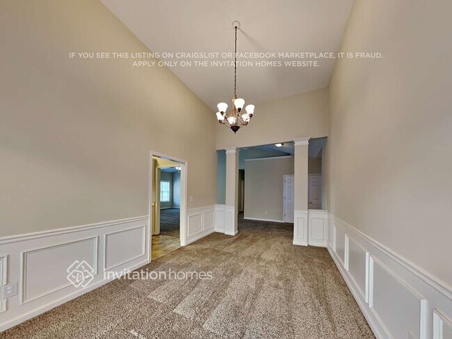 Building Photo - 1215 Chandler Ridge Dr SE