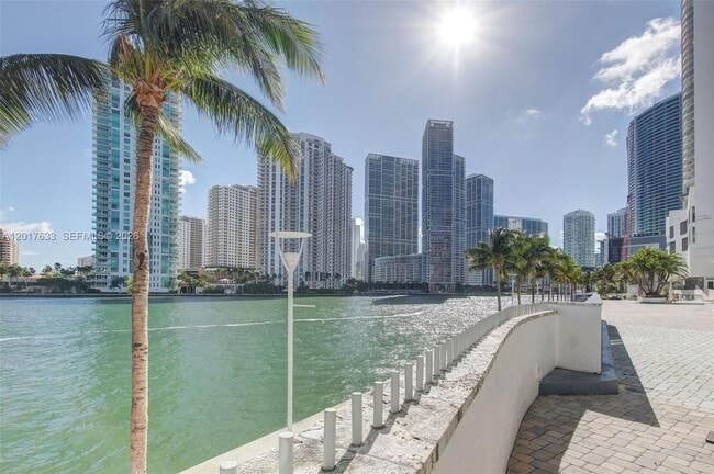 Building Photo - 335 S Biscayne Blvd