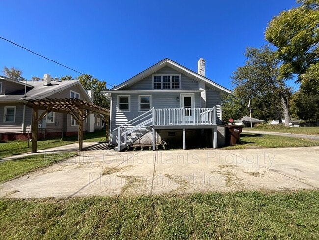 Building Photo - 508 Denny St