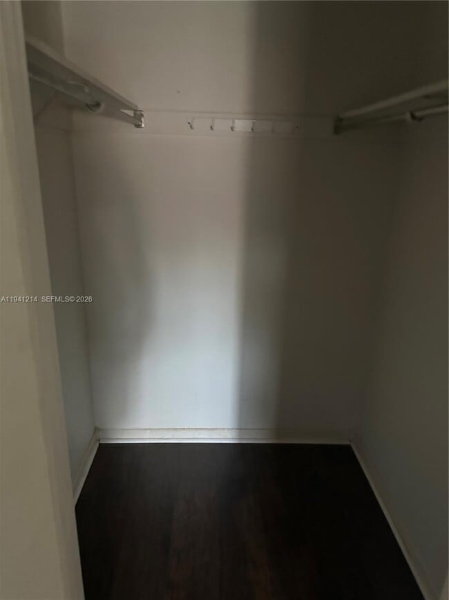 Building Photo - 628 Pavare Ct