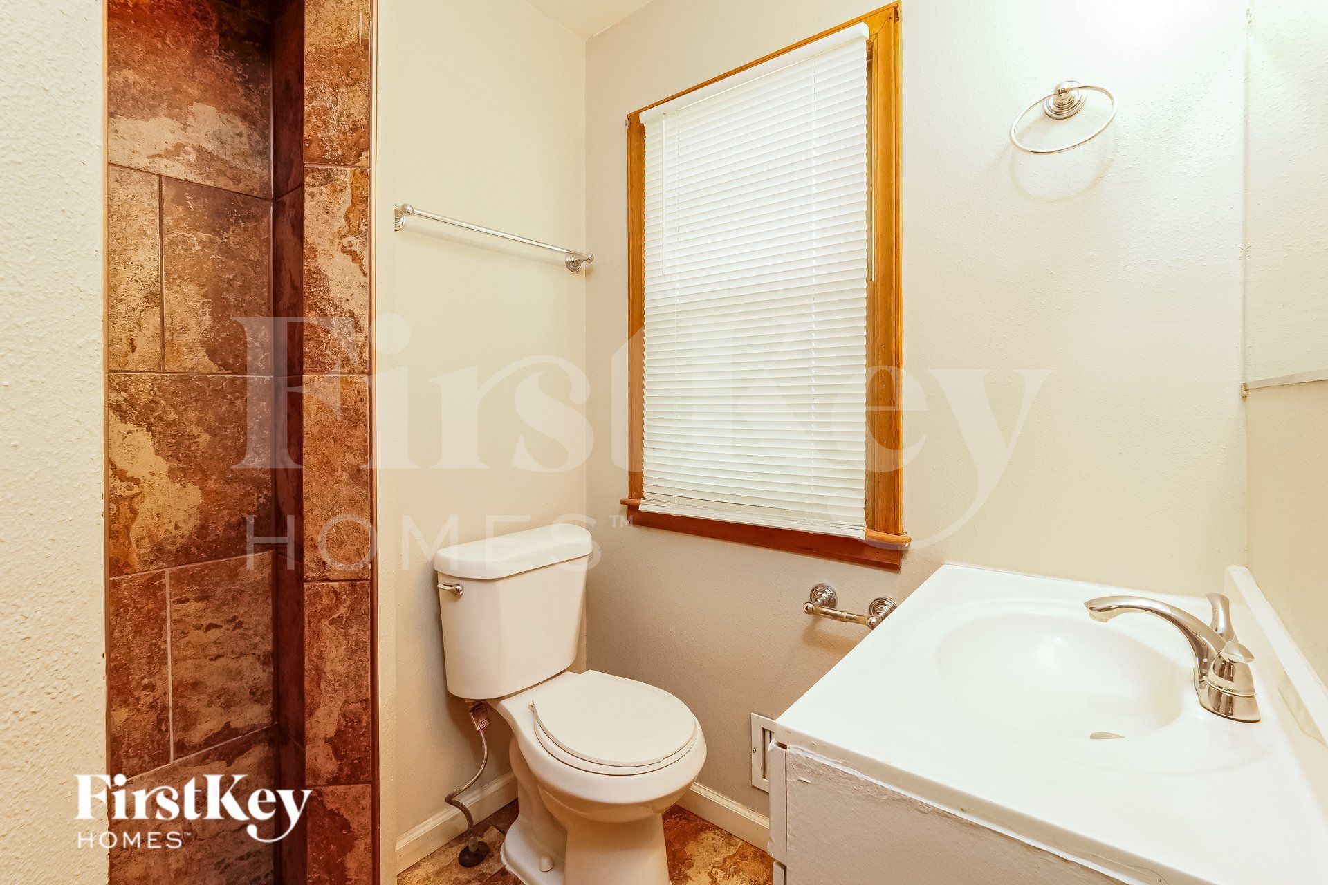 Building Photo - 8305 E 85th Terrace