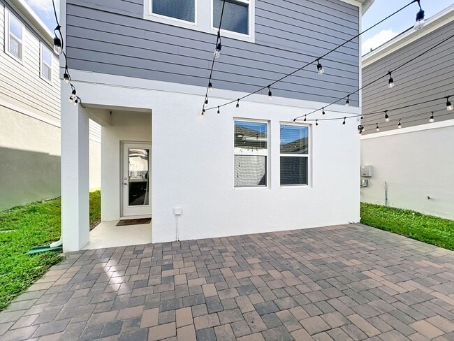 Building Photo - Like-New, Move-In Ready Gem in Kelly Park Area of Apopka