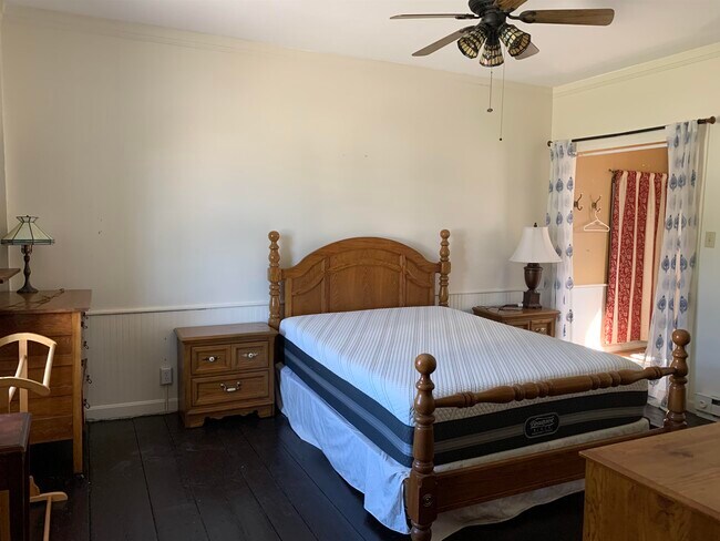 Building Photo - 340 NH-45