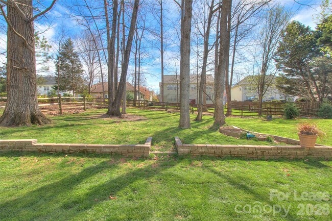 Building Photo - 8414 Bampton Dr