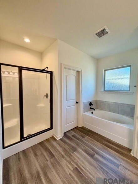 Building Photo - 40087 Trace Ave