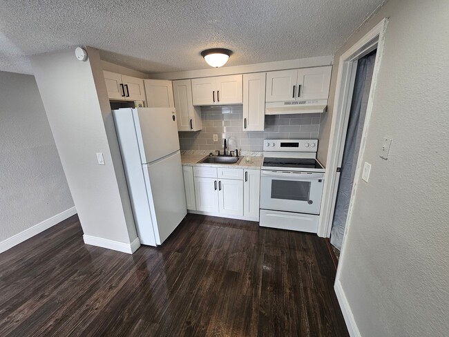 Building Photo - 2989 Willow Ave