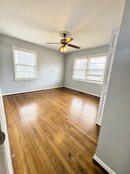 Building Photo - 2117 Mythewood Dr SW