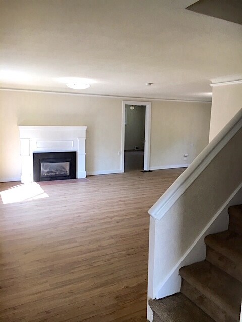Building Photo - Cle Elum Rental
