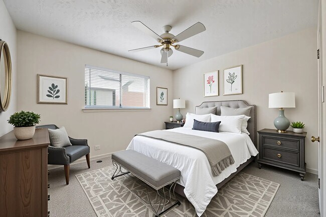 Building Photo - 9631 Philmont Dr