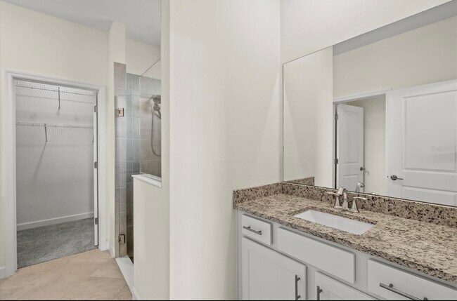 Building Photo - 15519 Sunny Day Dr