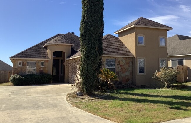 Building Photo - 2322 Sean St