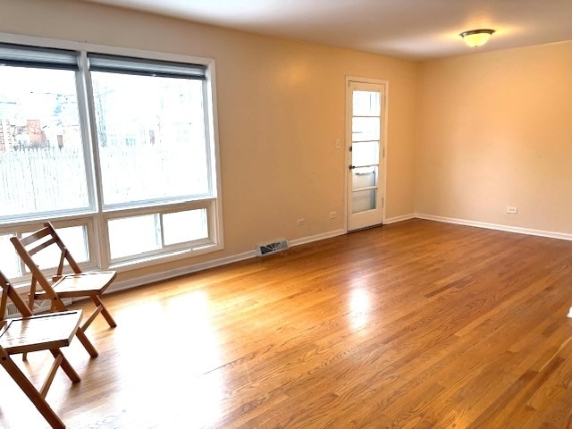 Building Photo - 811 Hibbard Rd