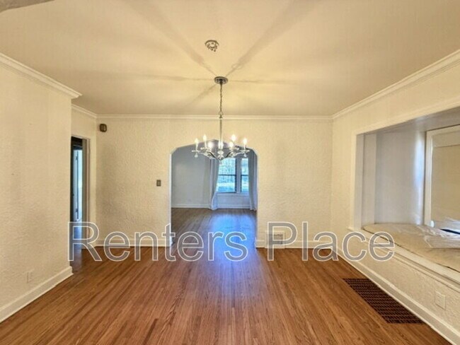 Building Photo - 1531 S Gary Pl