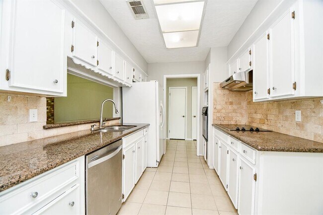 Building Photo - 9014 Mellow Brook Dr