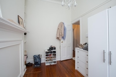 Building Photo - 137 S Fairfax St