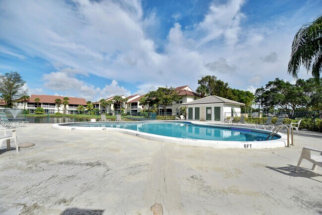 Building Photo - 160 Cypress Point Dr