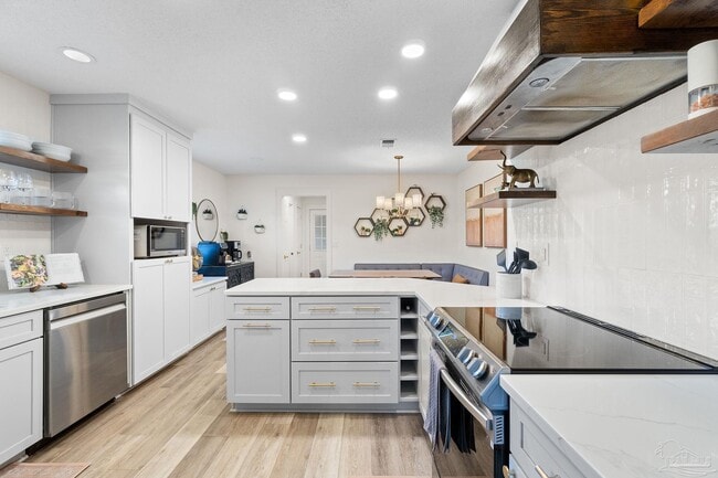 Building Photo - 5276 Springdale Dr
