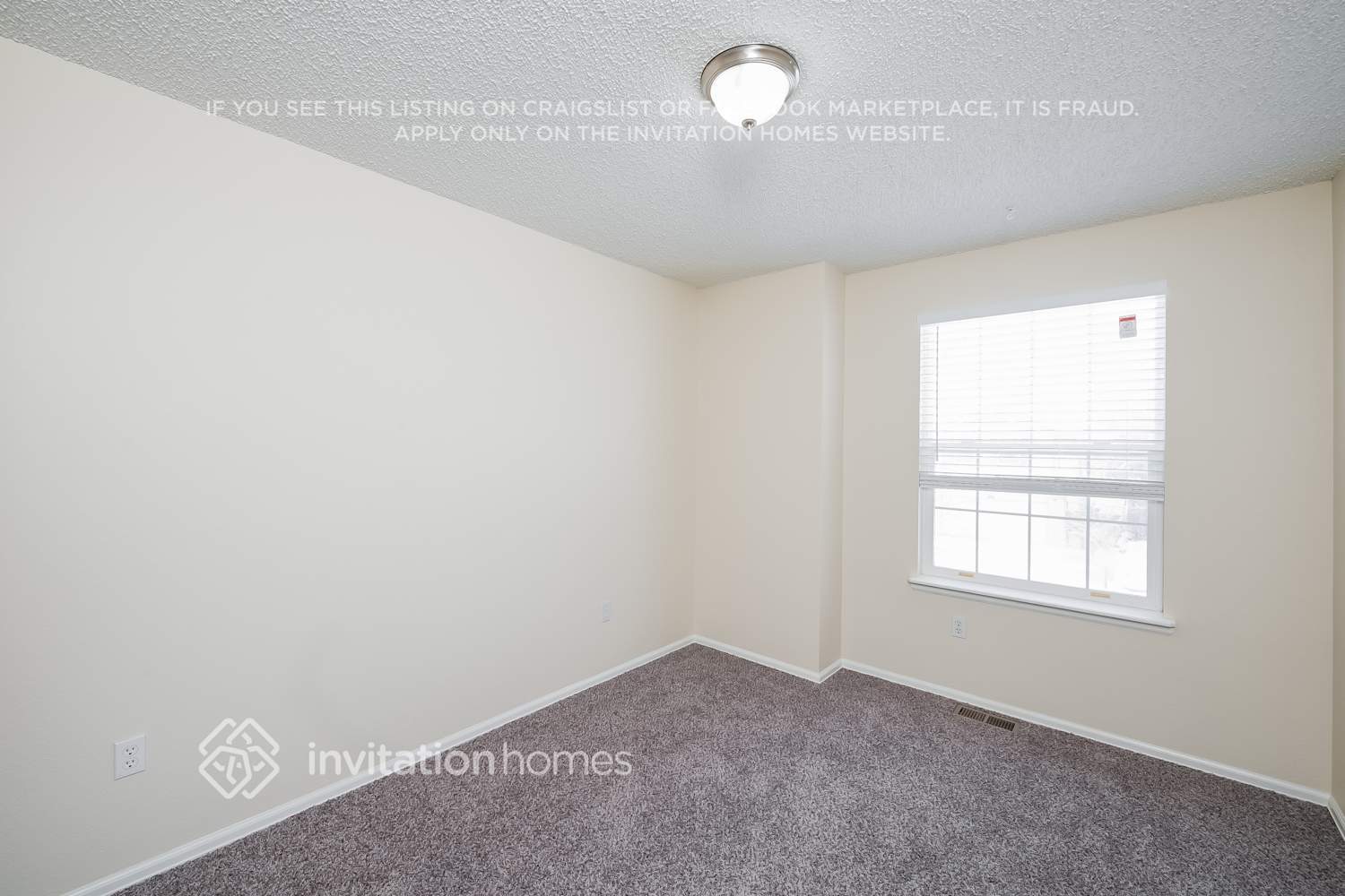 Building Photo - 1310 W 133rd Cir