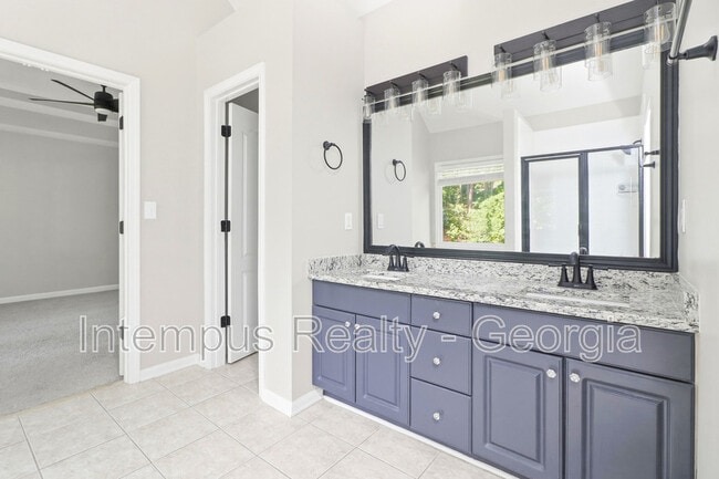 Building Photo - 4241 Moccasin Trail