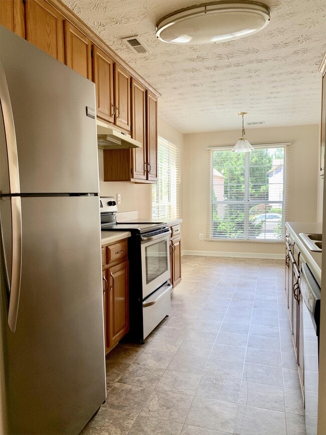 Building Photo - 4068 Beaver Oaks Dr