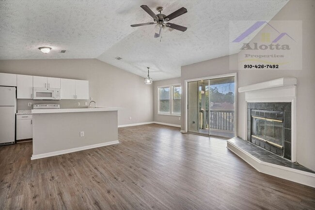 Building Photo - 6800-8 Willowbrook