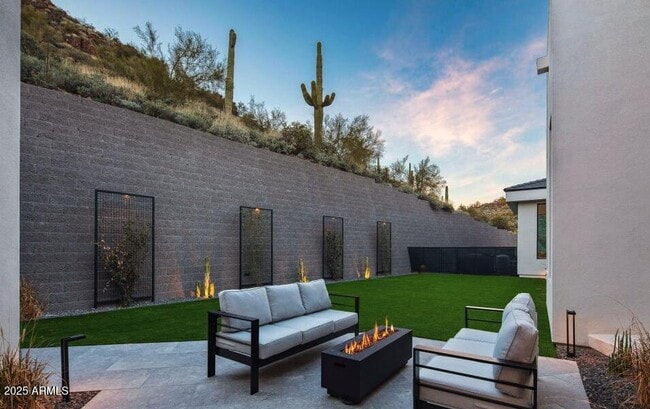 Building Photo - 4880 E Lone Mountain Rd N