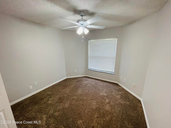 Building Photo - 8043 Bracken Ln