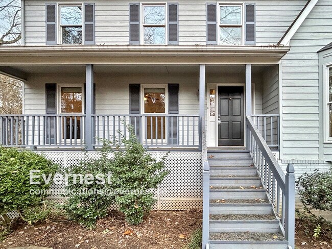 Building Photo - Beautiful 4-Bedroom Home with Modern Comforts / Pet-Friendly / Vouchers Accepted / Available Now!