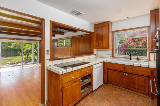 Building Photo - Charming Rustic 3BD/2BA Home in Peaceful C...