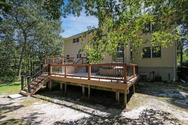 Building Photo - 113 Lighthouse Ln