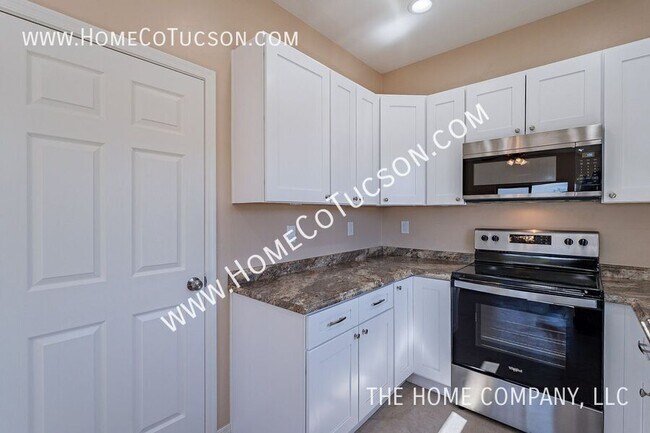 Building Photo - 5704, 5710-5718 E Hermans Road-HERMANS ROAD MARKETING