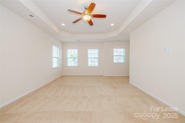 Building Photo - 2624 Snap Dragon Dr