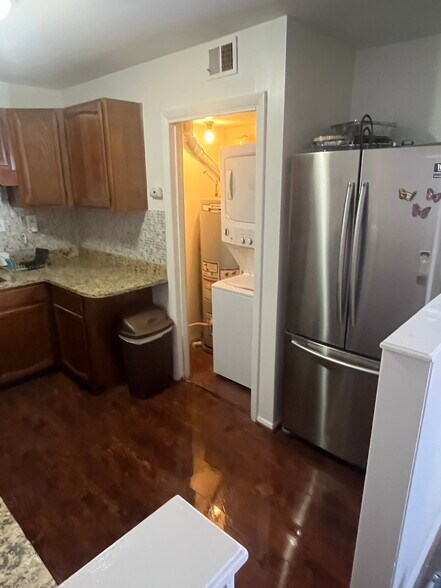 Building Photo - 1751 Anderson Road