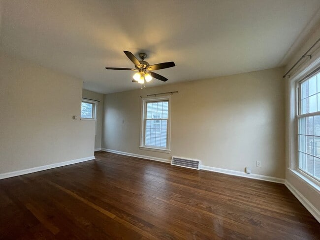 Building Photo - 52 Gould Ave