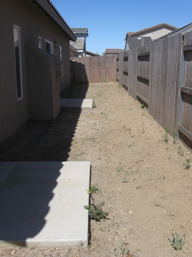 Building Photo - 1339 Darien Ct