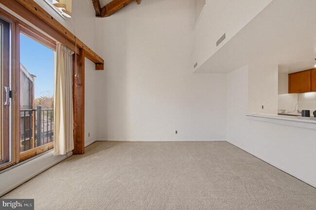 Building Photo - 312 Severn Ave