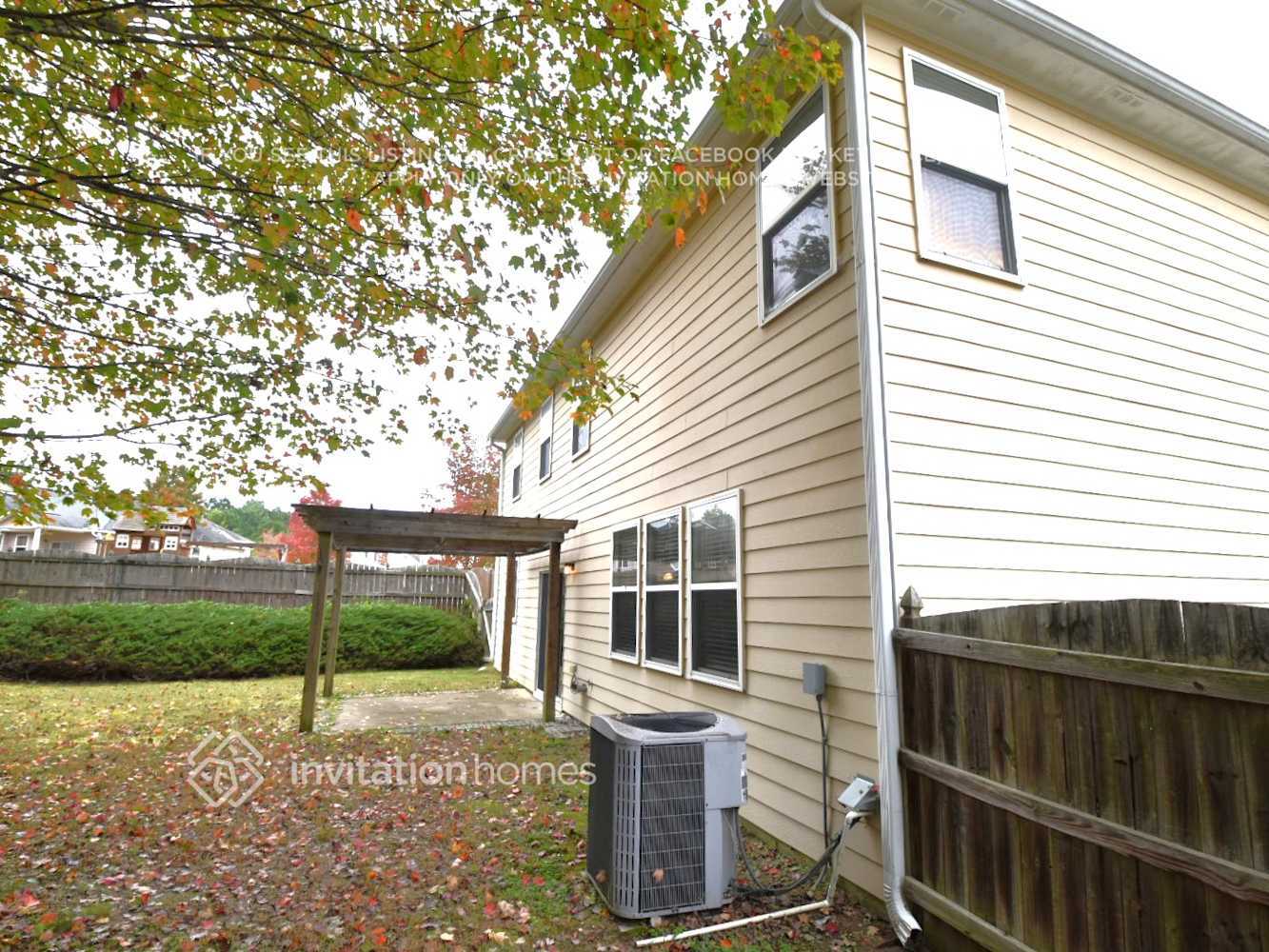 Building Photo - 120 Branch Valley Dr