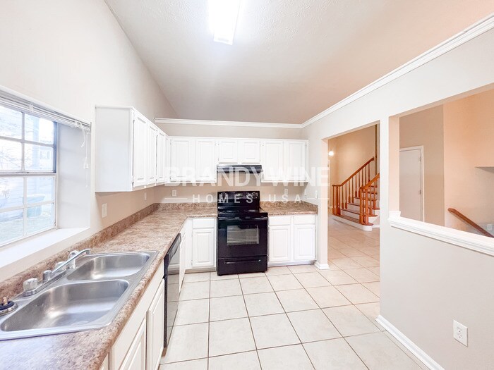 Building Photo - 10830 Mortons Crossing