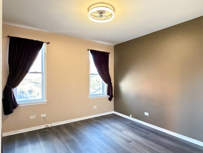 Building Photo - 1300 W Grenshaw St