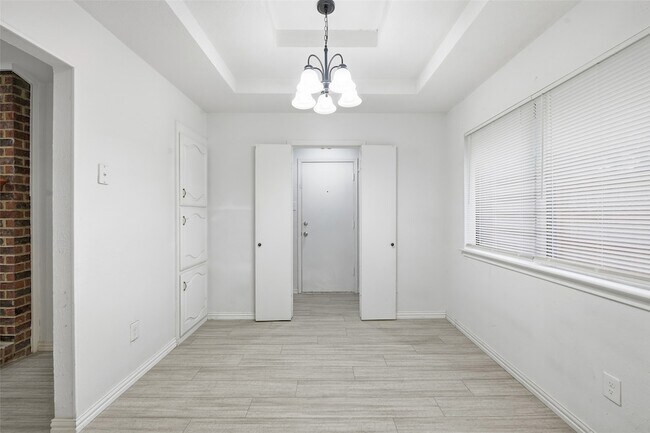 Building Photo - 1746 Glencairn Ln