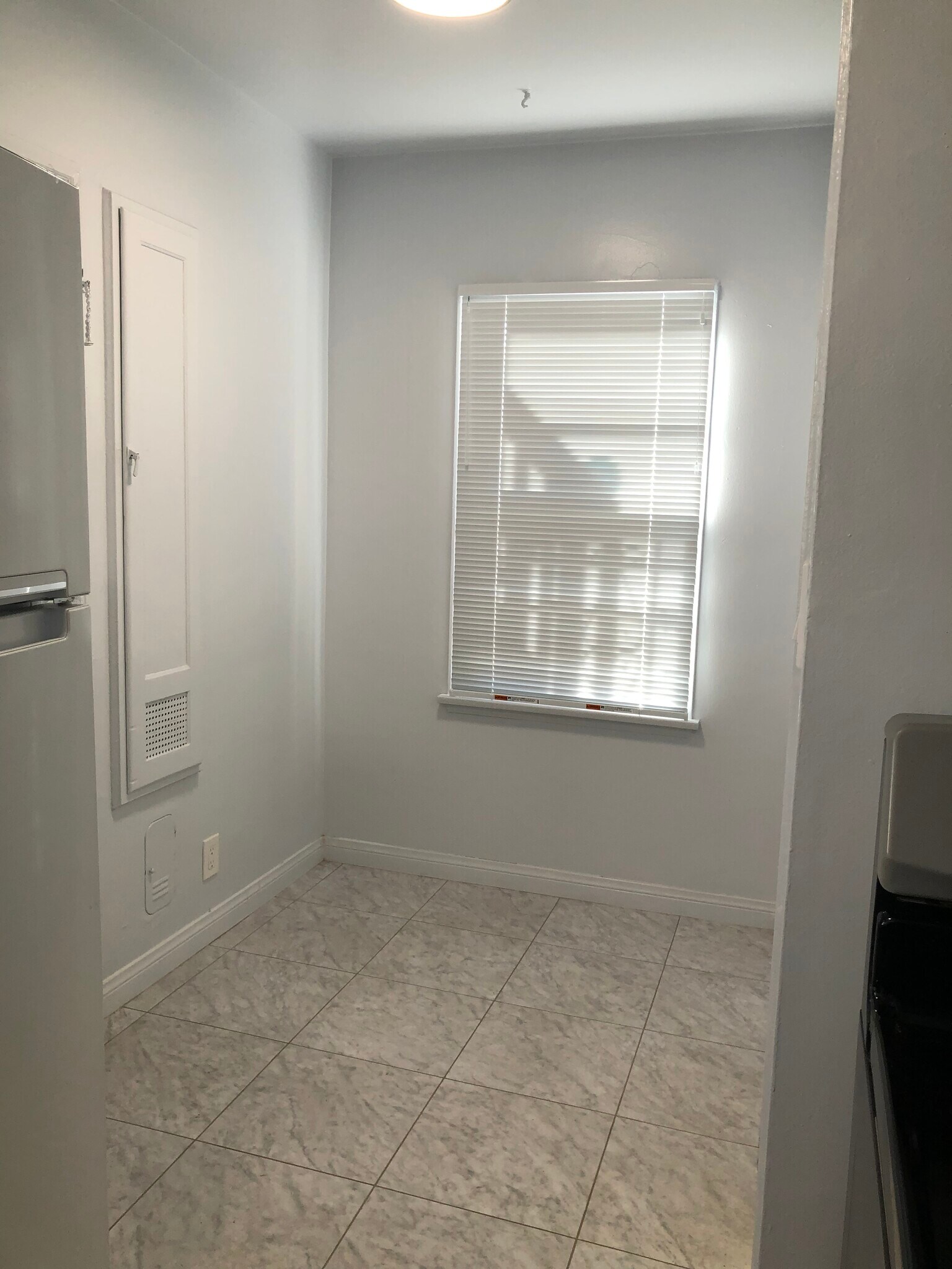 Breakfast Nook - 12544 Venice Blvd