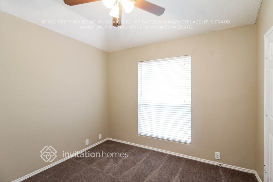 Building Photo - 1700 Lansdale Dr