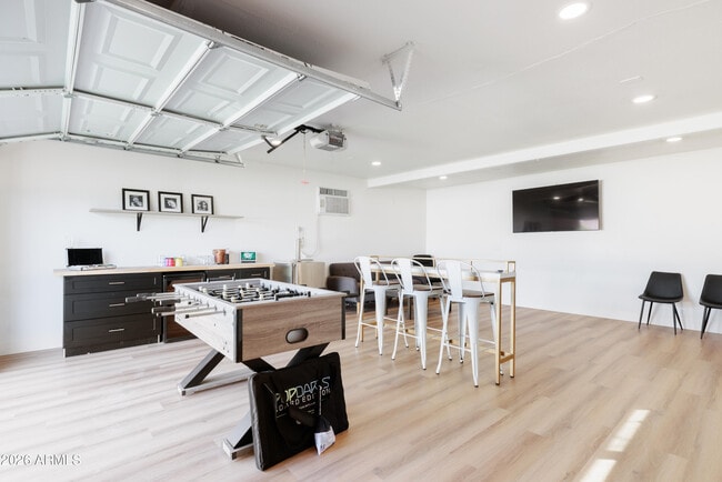 Building Photo - 6844 E Hubbell St